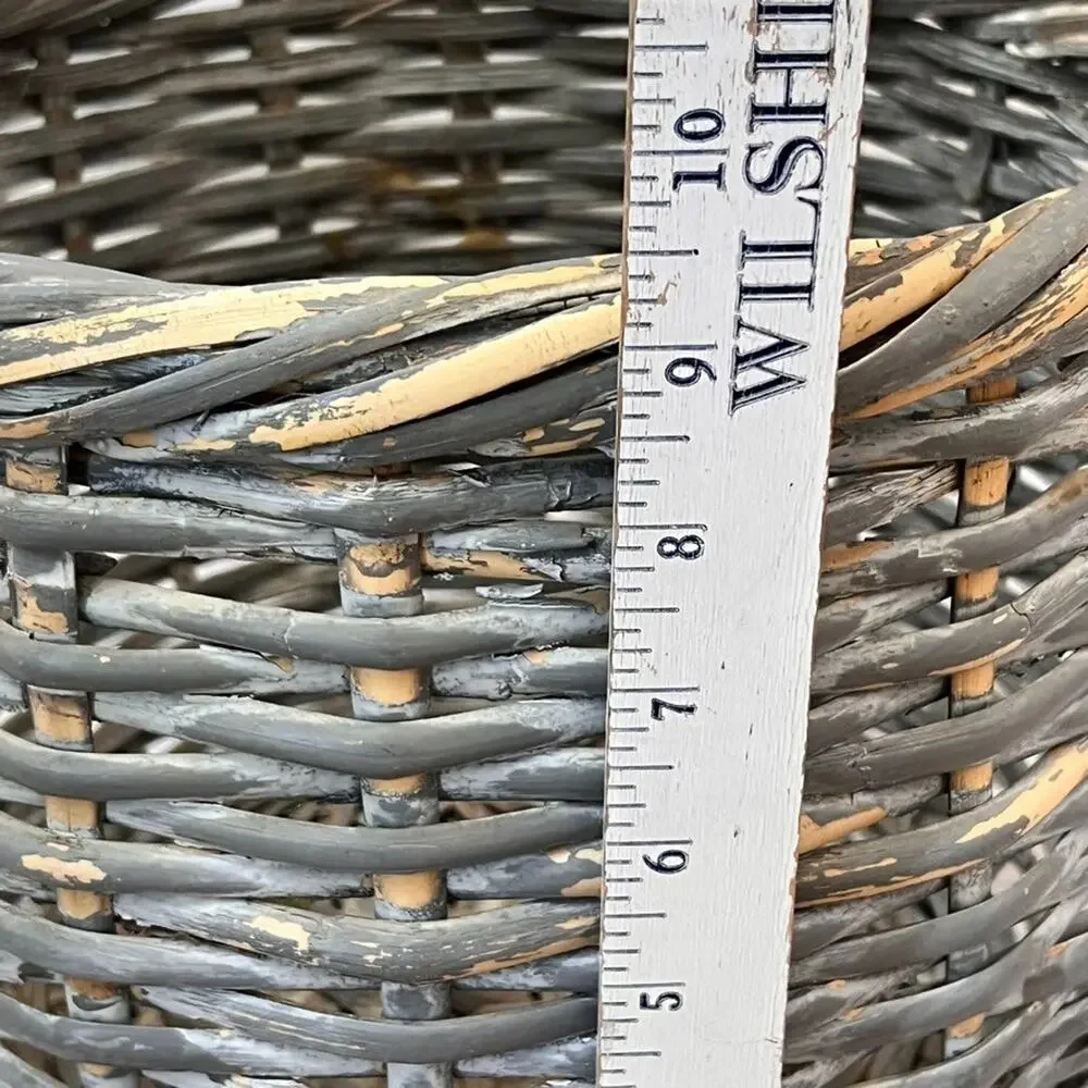 Medium Round Wicker Basket 11